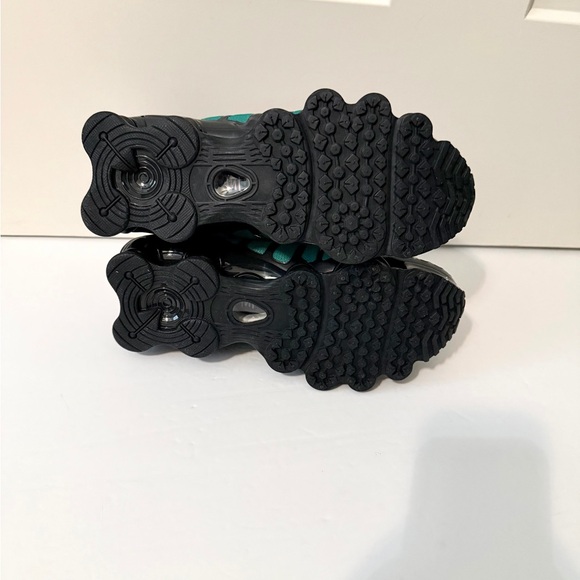 Nike Women's Shox TL Light Artic Pink Neptune Green 8.5 NEW IH1336-600 Sneakers - Picture 9 of 10